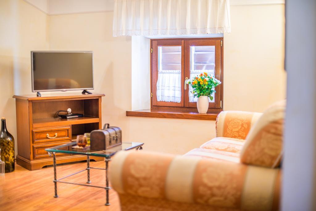 Aparthotel Katalyma 828 Kanfanar Exteriér fotografie